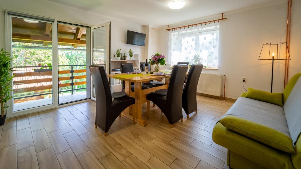 Holiday Home "Sleme" With Jacuzzi, Big Garden And Arbor With Fireplace Skrad Luaran gambar