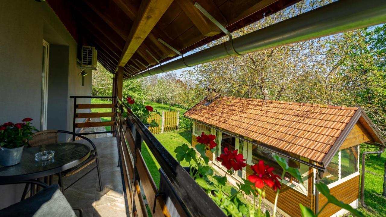 Holiday Home "Sleme" With Jacuzzi, Big Garden And Arbor With Fireplace Skrad Luaran gambar