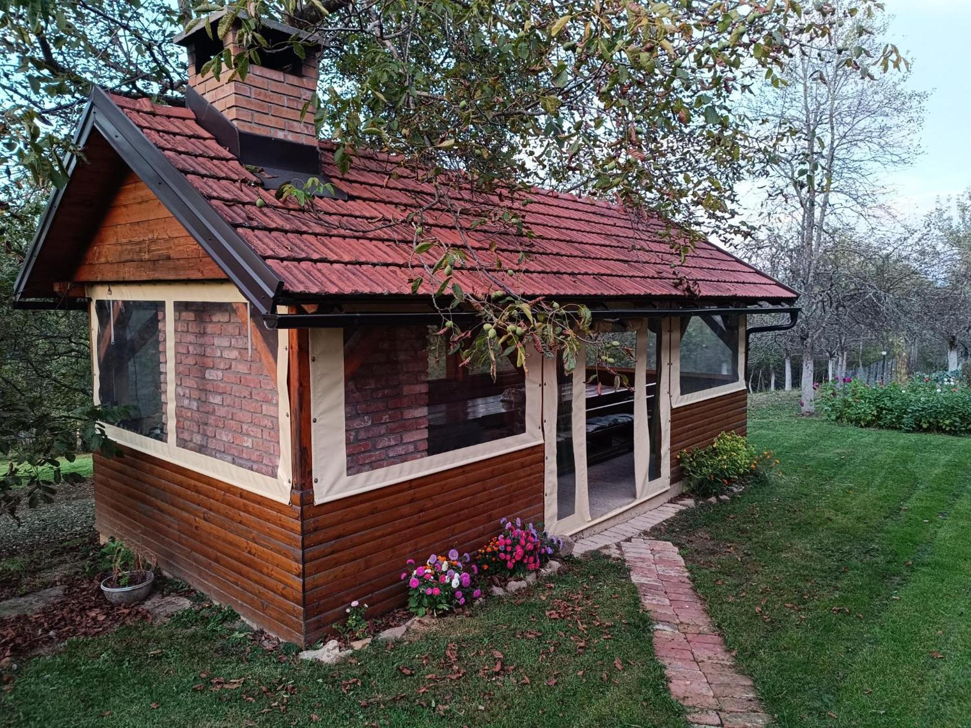 Holiday Home "Sleme" With Jacuzzi, Big Garden And Arbor With Fireplace Skrad Luaran gambar